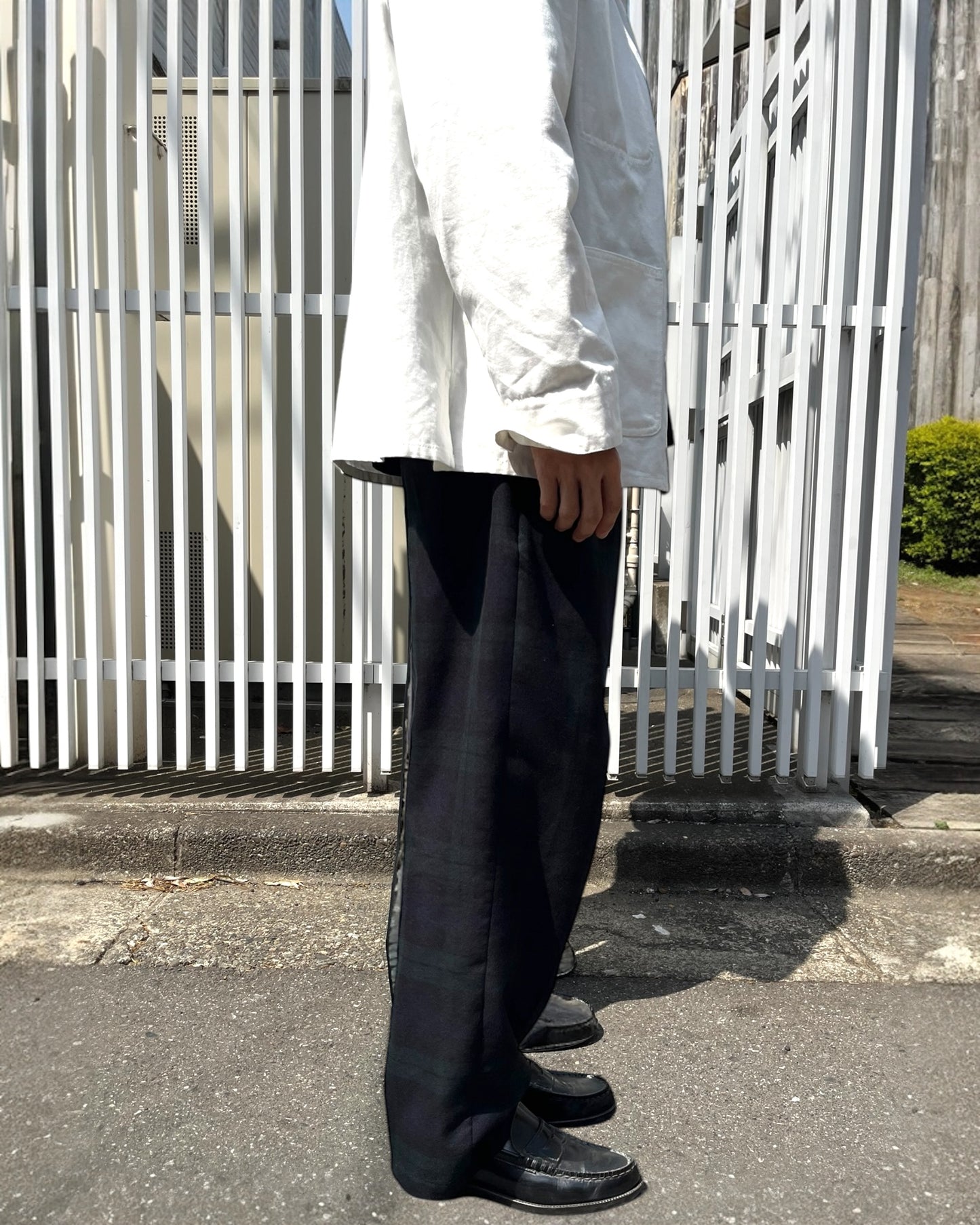 タックワイドパンツ