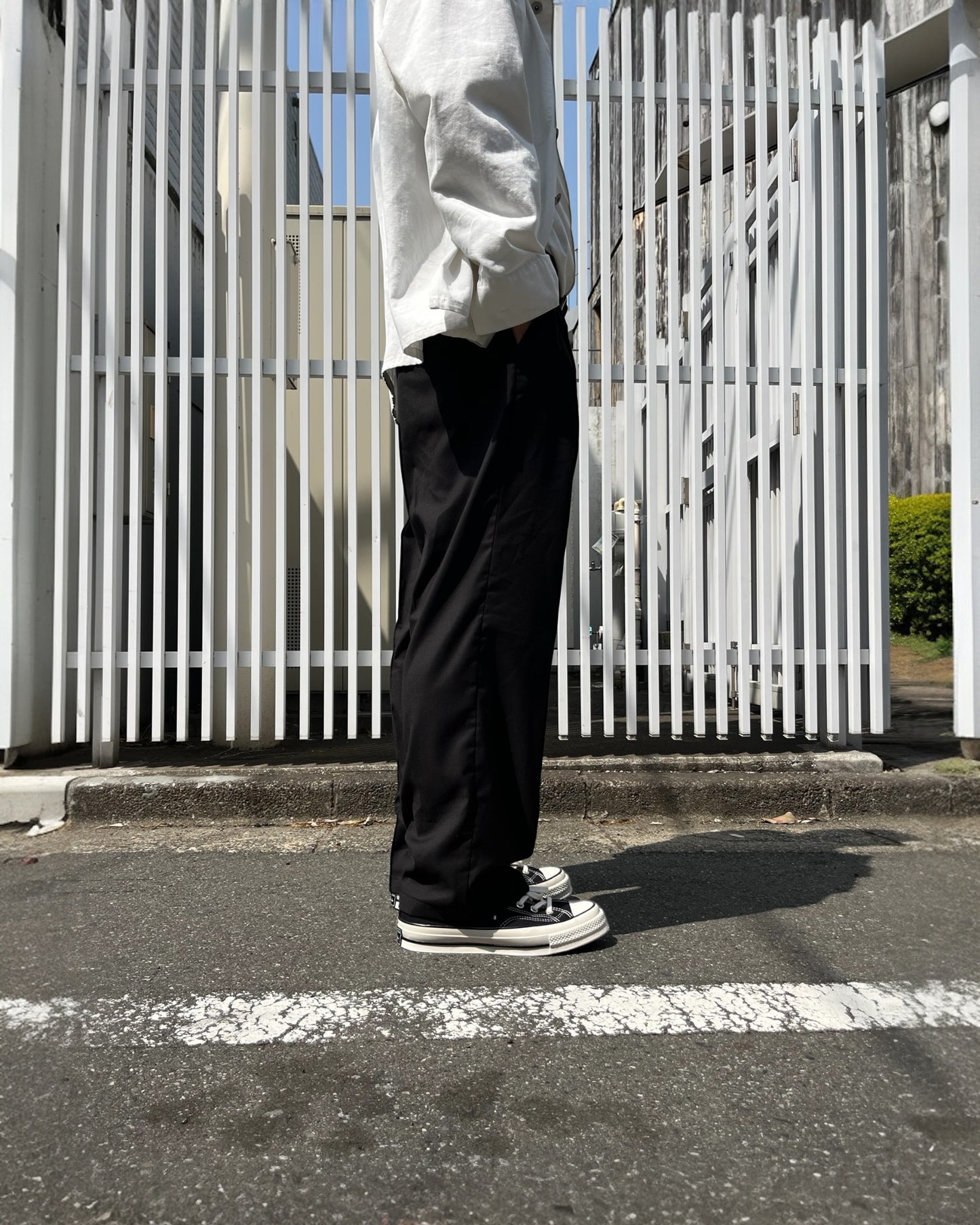 タックワイドパンツ